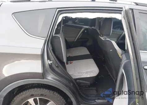 2017 Toyota Rav4 Xle z USA, uszkodzony, nr VIN 2T3RFREV9HW635885